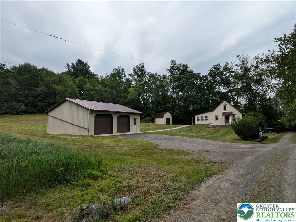 124 Sterling Valley  Polk Twp PA 18331 photo