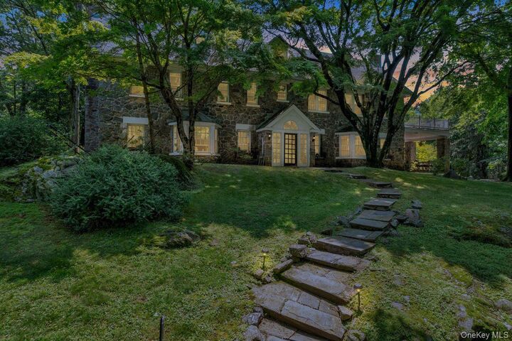 Property Photo:  23 Gracemere  NY 10591 