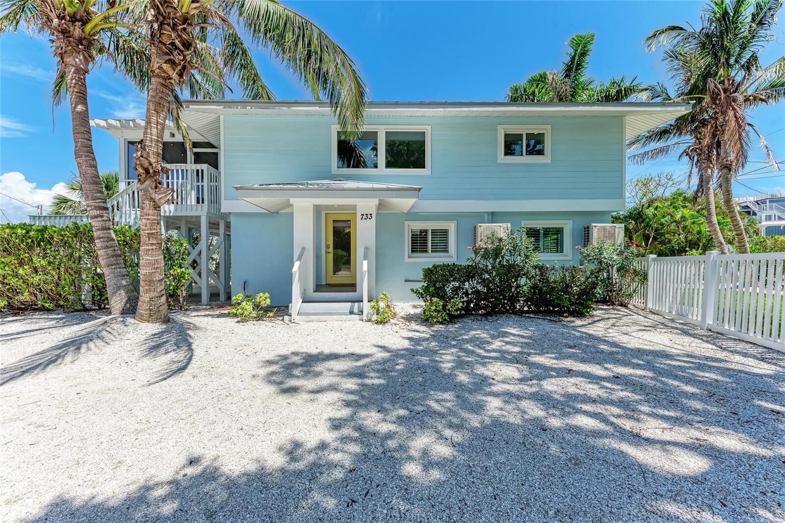 Property Photo:  733 Holly Road  FL 34216 