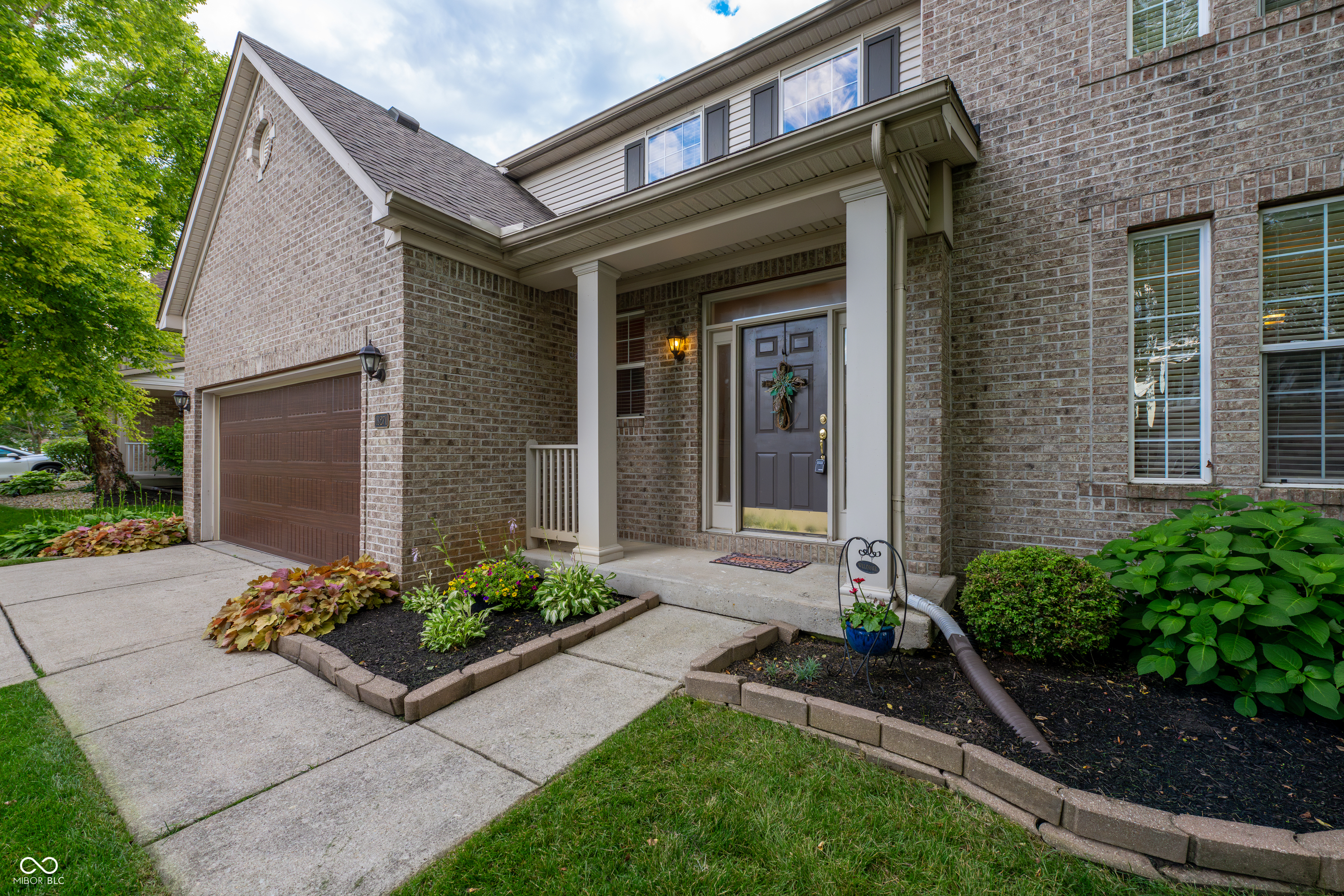 Property Photo: 13271 Aquamarine Drive IN 46033