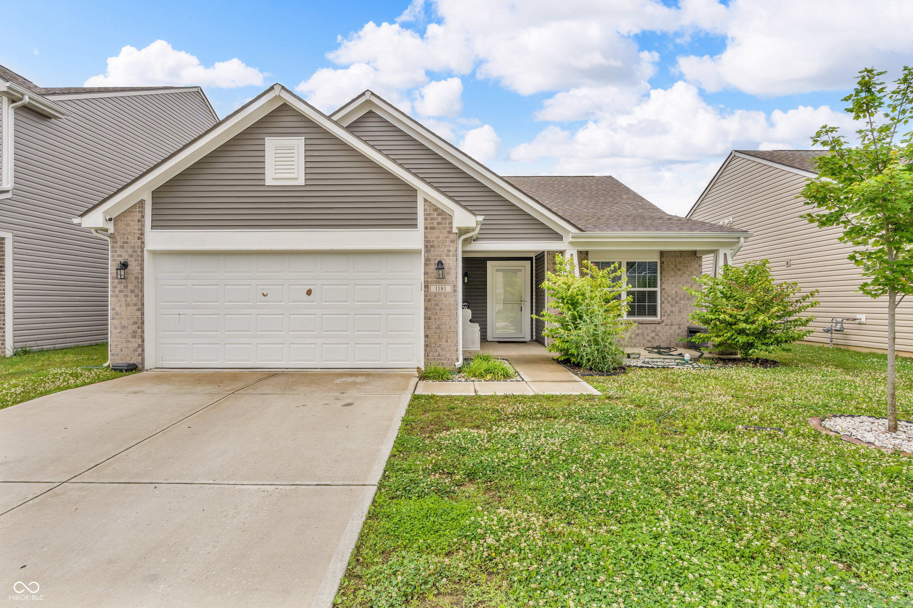 Property Photo: 1181 S Aberdeen Drive IN 46131