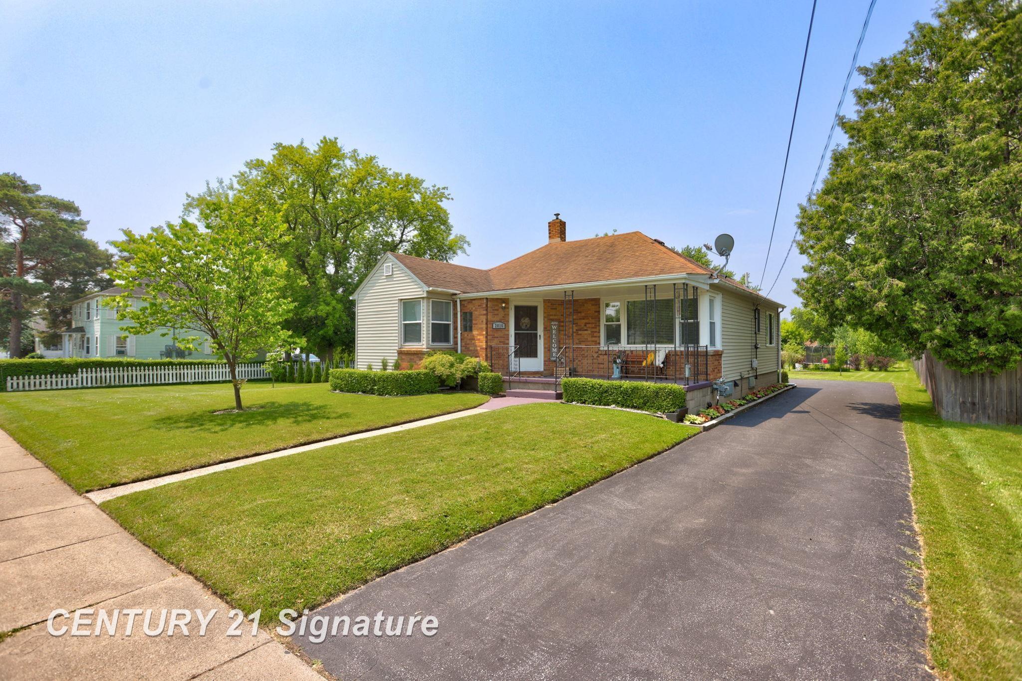 Property Photo: 2016 Michigan Avenue MI 48708
