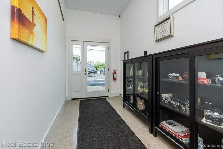 Property Photo: 426 W University Drive MI 48307 1938