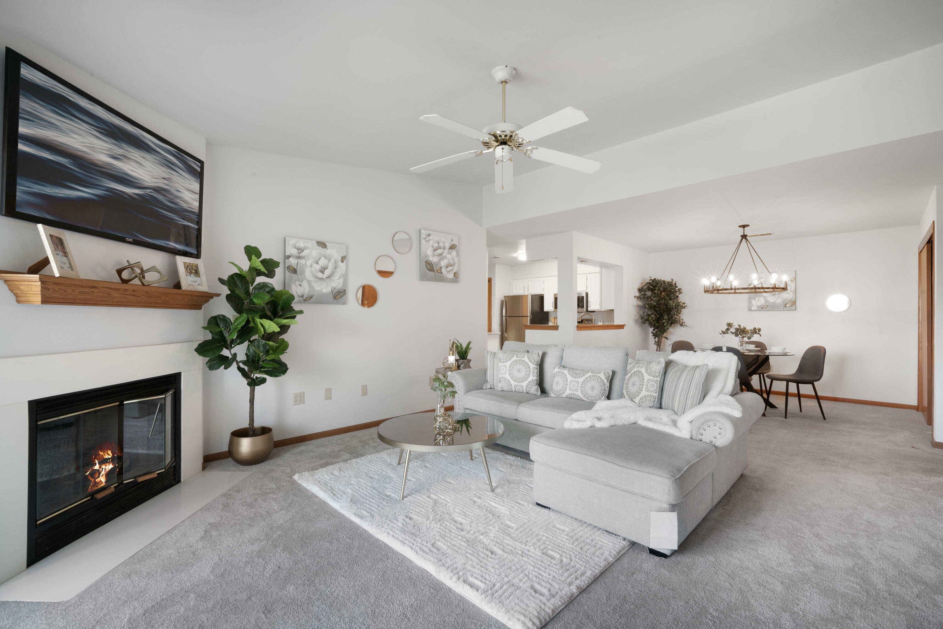 Property Photo: 2043 Pine Ridge Ct G WI 53024