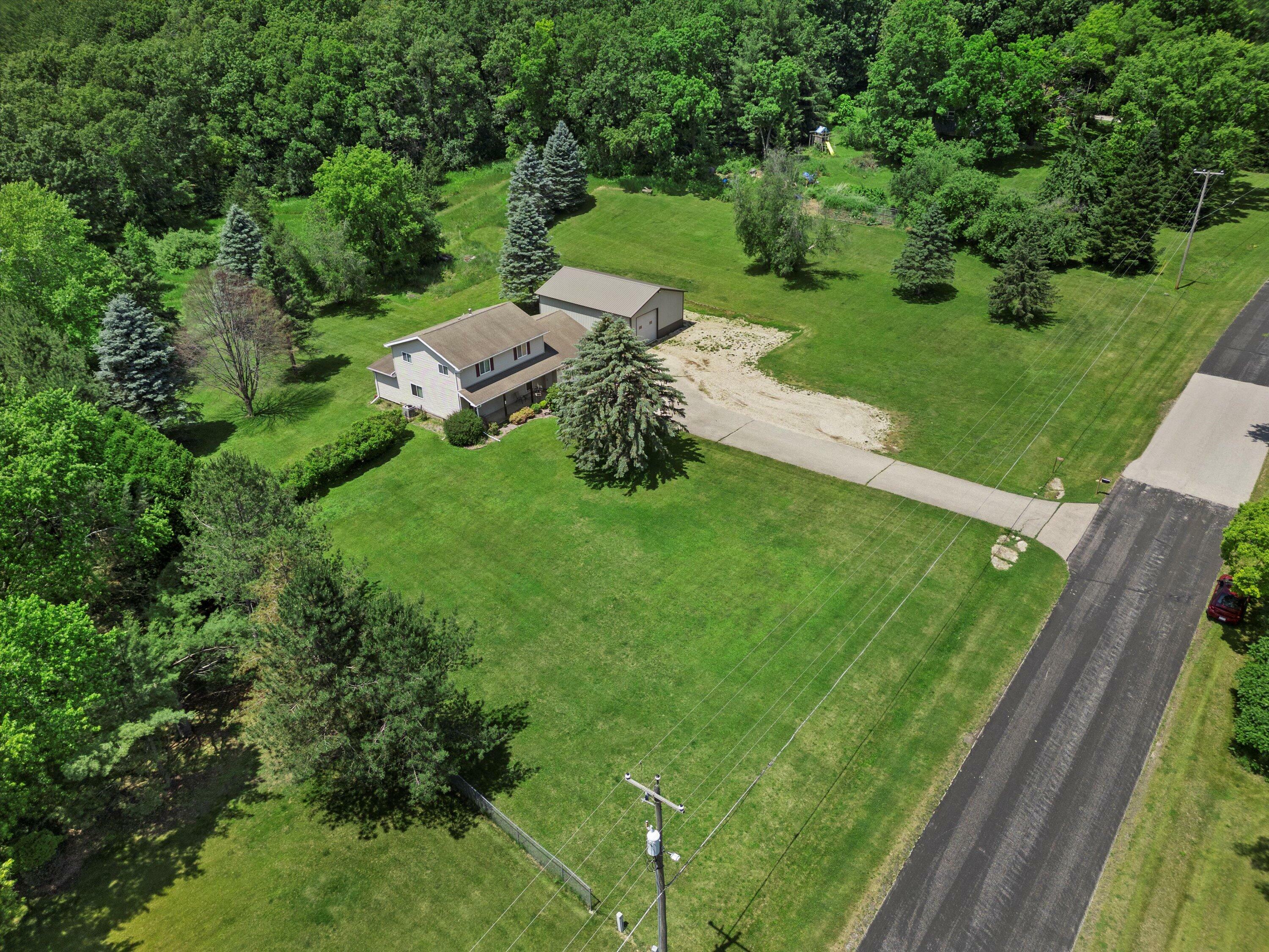 N6249 Paradise Dr  Spring Prairie WI 53105 photo