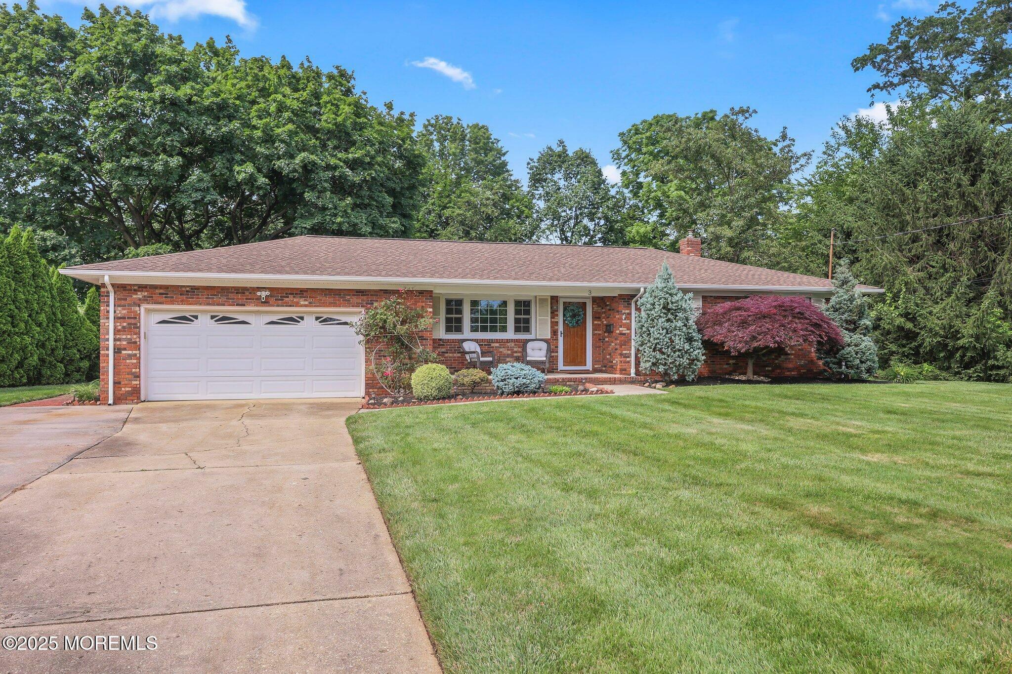 Property Photo:  3 McElwaine Drive  NJ 07728 