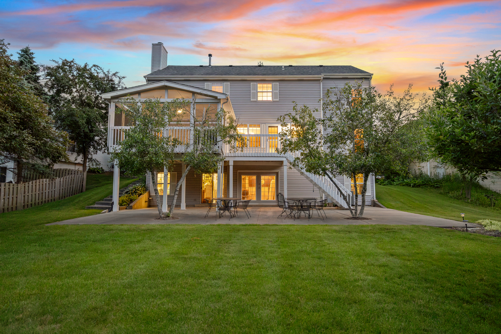 Property Photo: 514 Abbeywood Drive IL 60013
