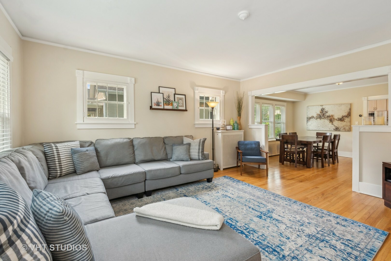 Property Photo: 406 S Evergreen Avenue IL 60005