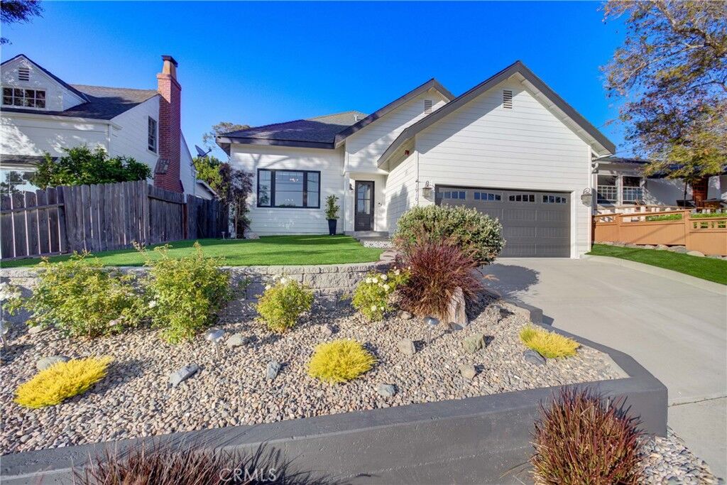 Property Photo:  1910 Fixlini Street  CA 93401 