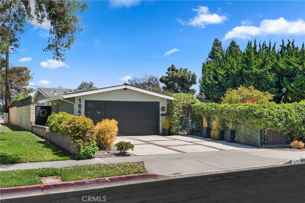 1640 Corsica Place  Costa Mesa CA 92626 photo