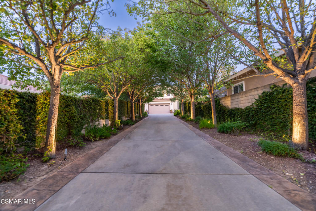 Property Photo:  5302 Via Jacinto  CA 91320 