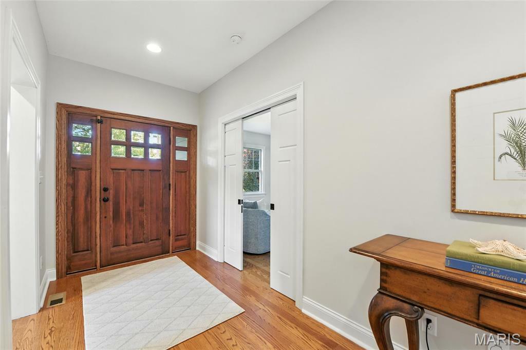 Property Photo: 426 Central Place MO 63122