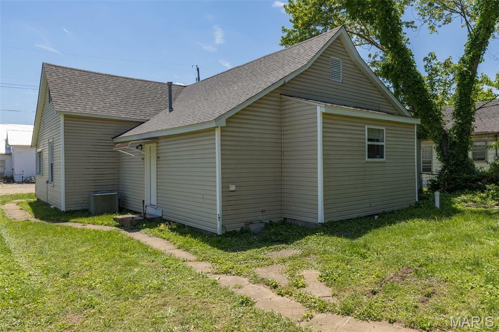Property Photo: 506 Dix Avenue MO 63601