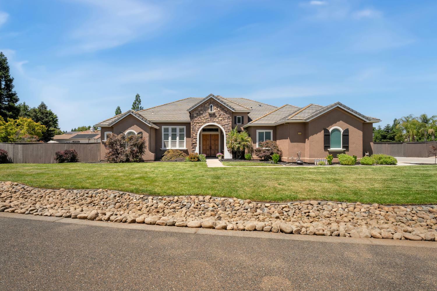 Property Photo: 8143 Daisy Hill Road CA 95829