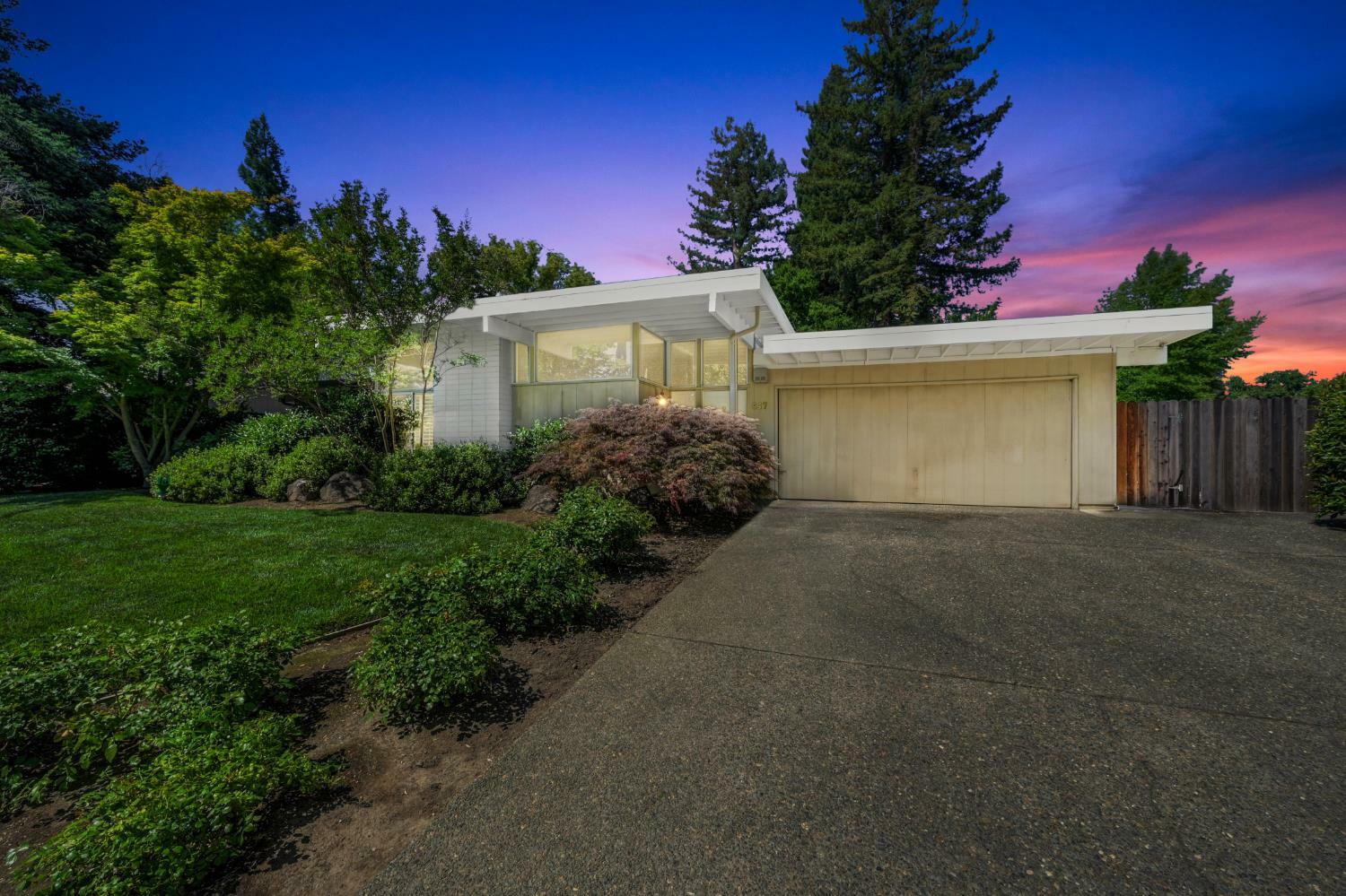 Property Photo: 447 Exeter Street CA 95864