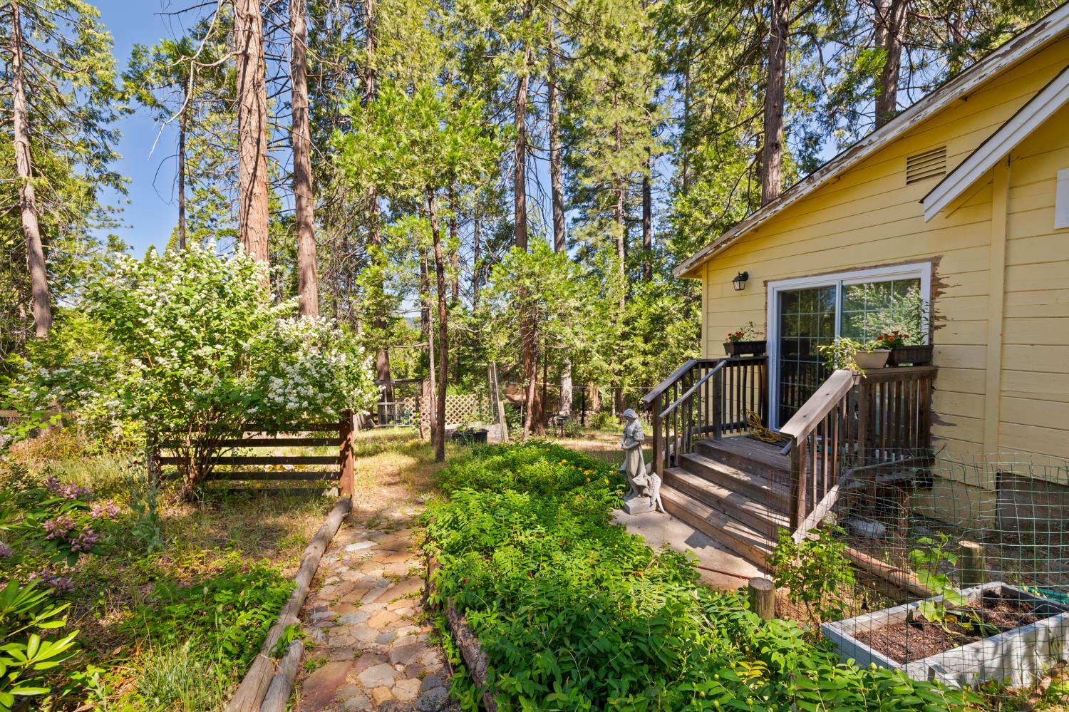 Property Photo: 22414 Ridge Road CA 95383