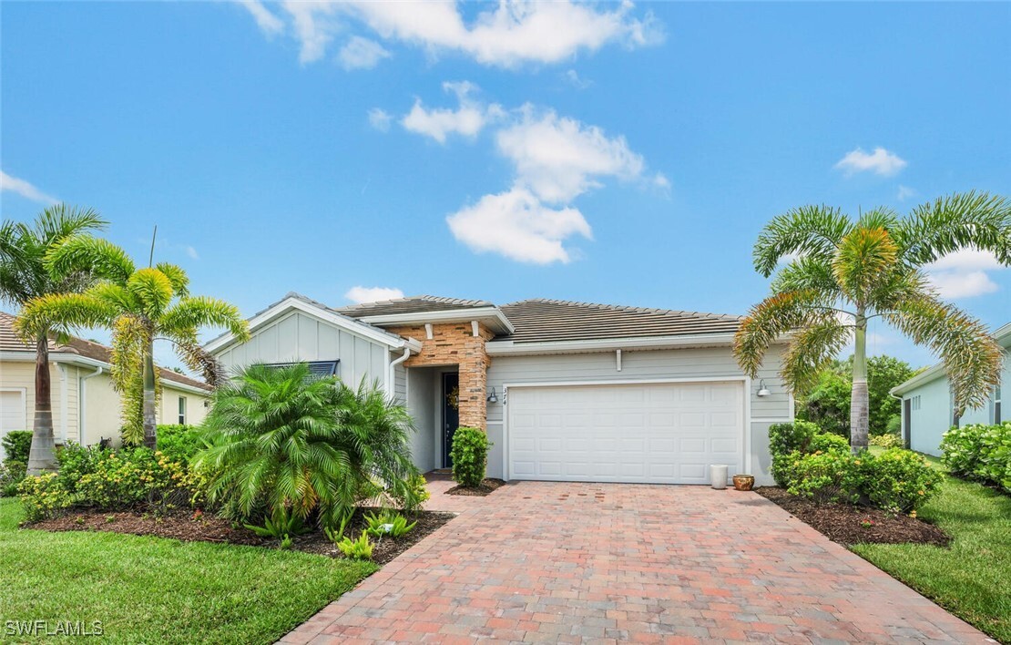 Property Photo: 374 Deauville Loop FL 34114