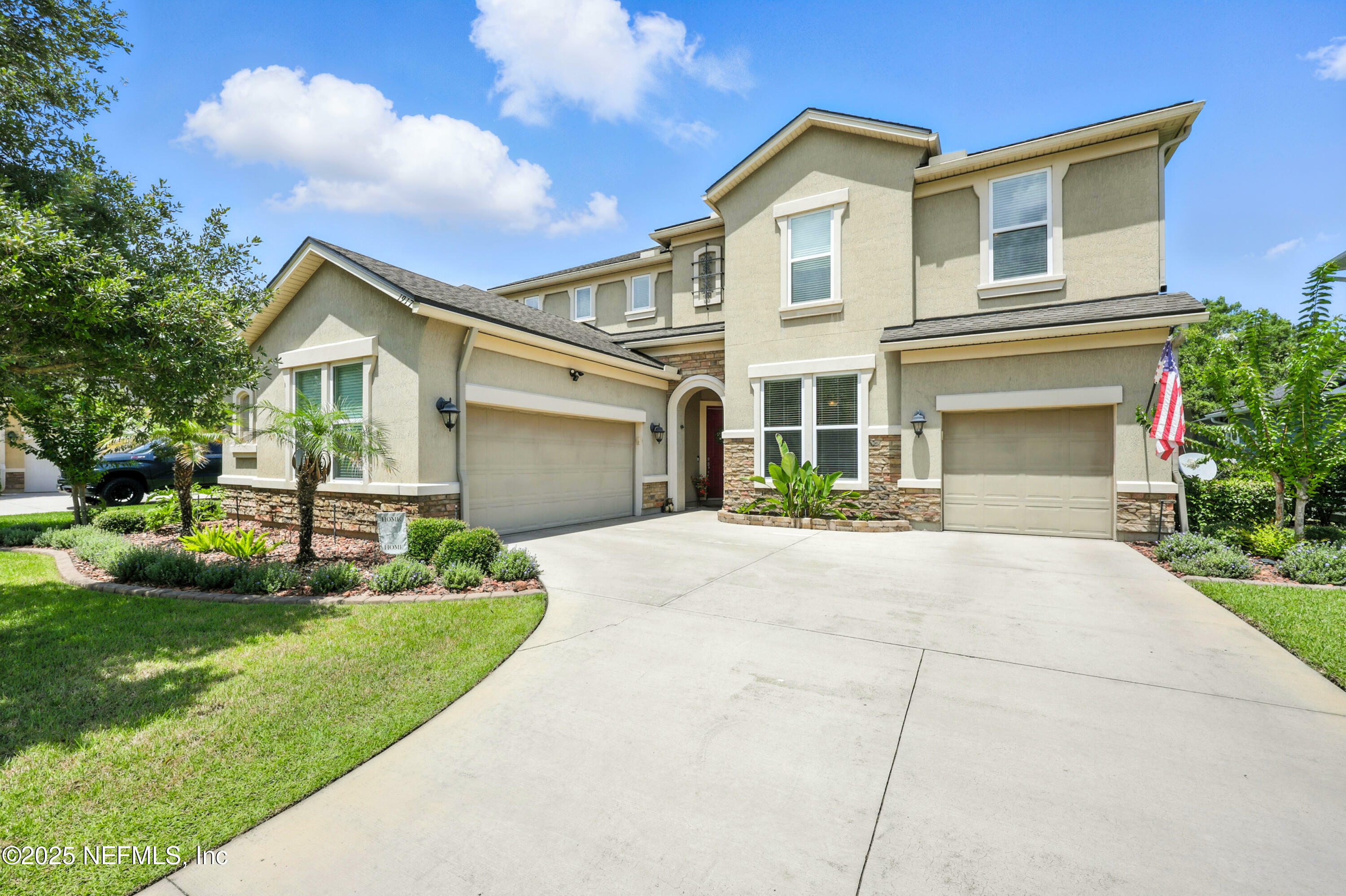 Property Photo: 1917 Salt Creek Drive FL 32003