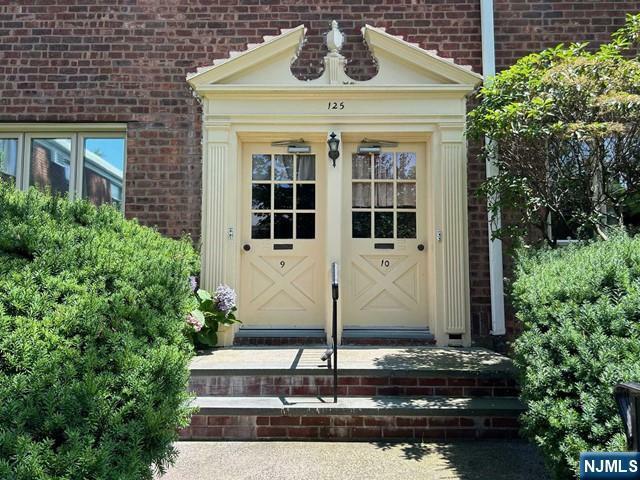 Property Photo: 125 E Clinton 10B NJ 07621