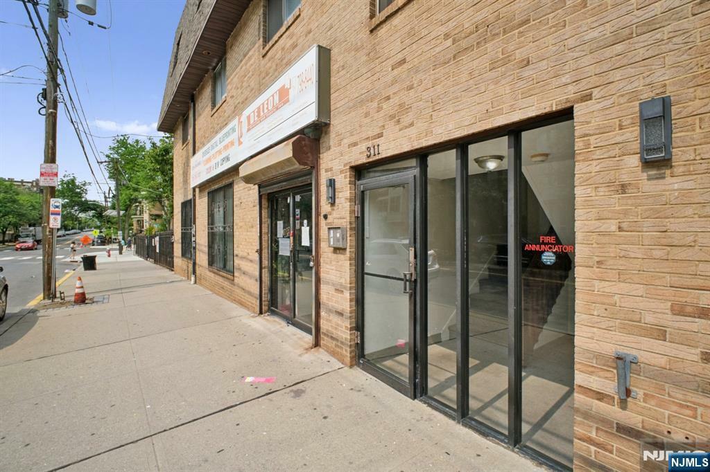 Property Photo: 311 Palisade Avenue 302 NJ 07307