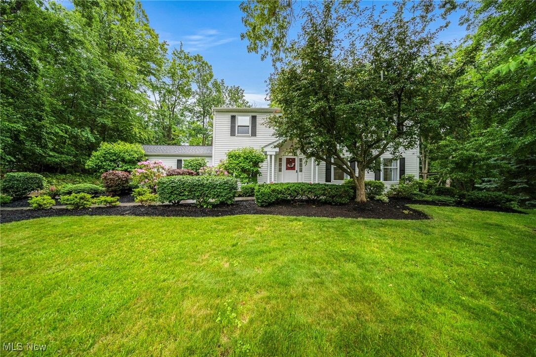 Property Photo: 9934 Aspen Court OH 44060