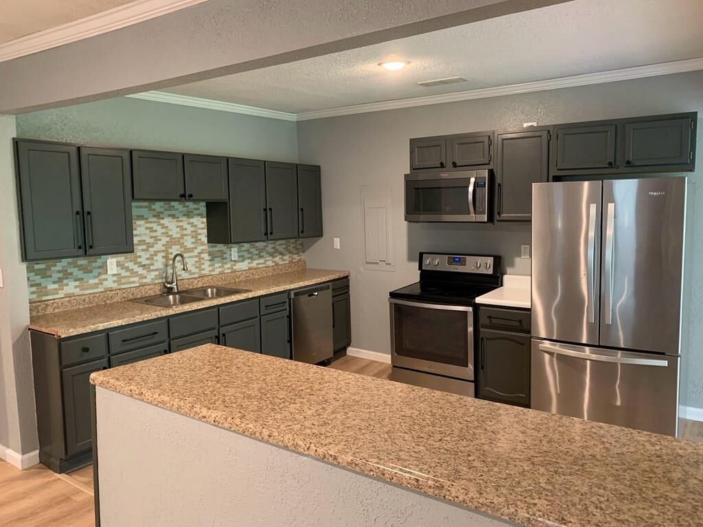 Property Photo:  1301 S Riggen Street  MO 63501 