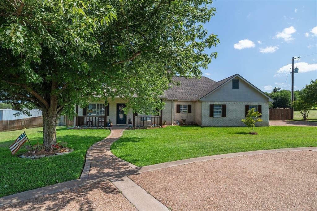 Property Photo: 3120 Michele Court TX 76088