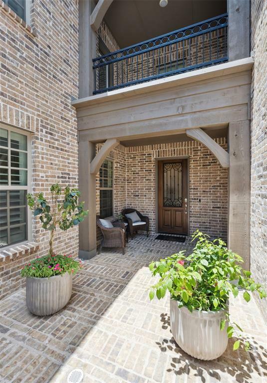 Property Photo: 2751 Langley Way TX 75078