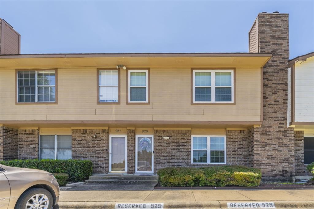 929 Vedral Place 929  Cedar Hill TX 75104 photo