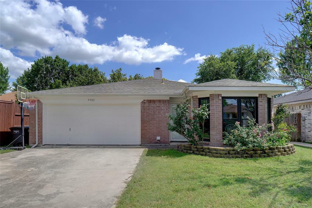 Property Photo: 5905 Northfield Drive TX 76179