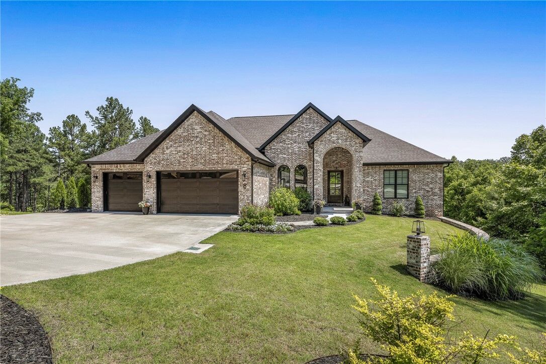 Property Photo:  8 McKenzie Way  AR 72715 
