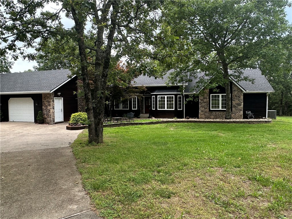 1574 County Road 207 (Onyx Cave Rd.)  Eureka Springs AR 72632 photo