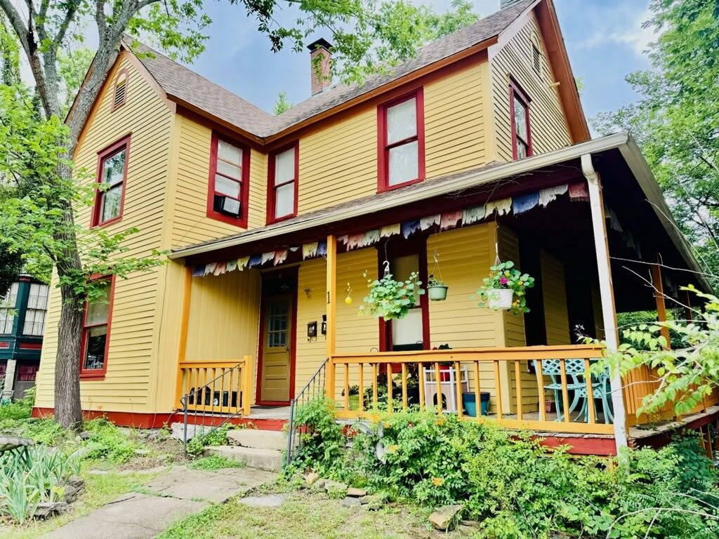 Property Photo:  1 Ridgeway Avenue  AR 72632 