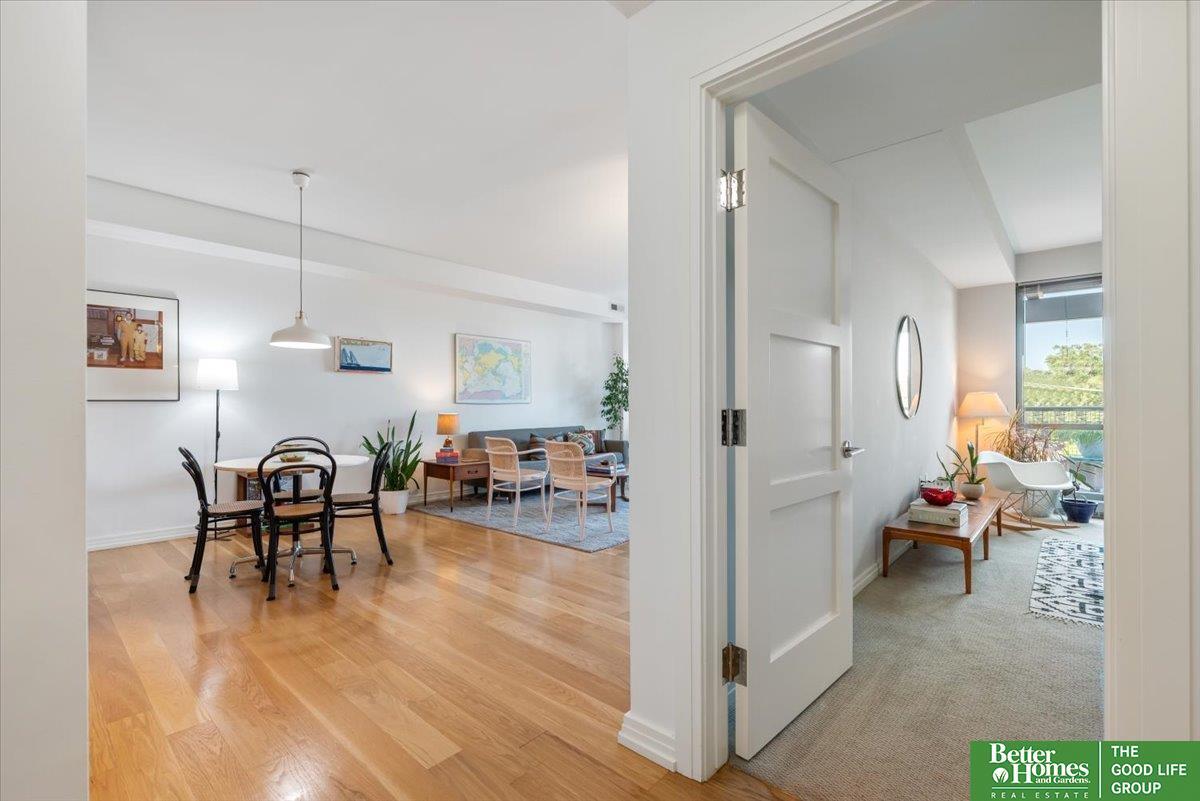 Property Photo: 3201 S Dodge Court 5209 NE 68131
