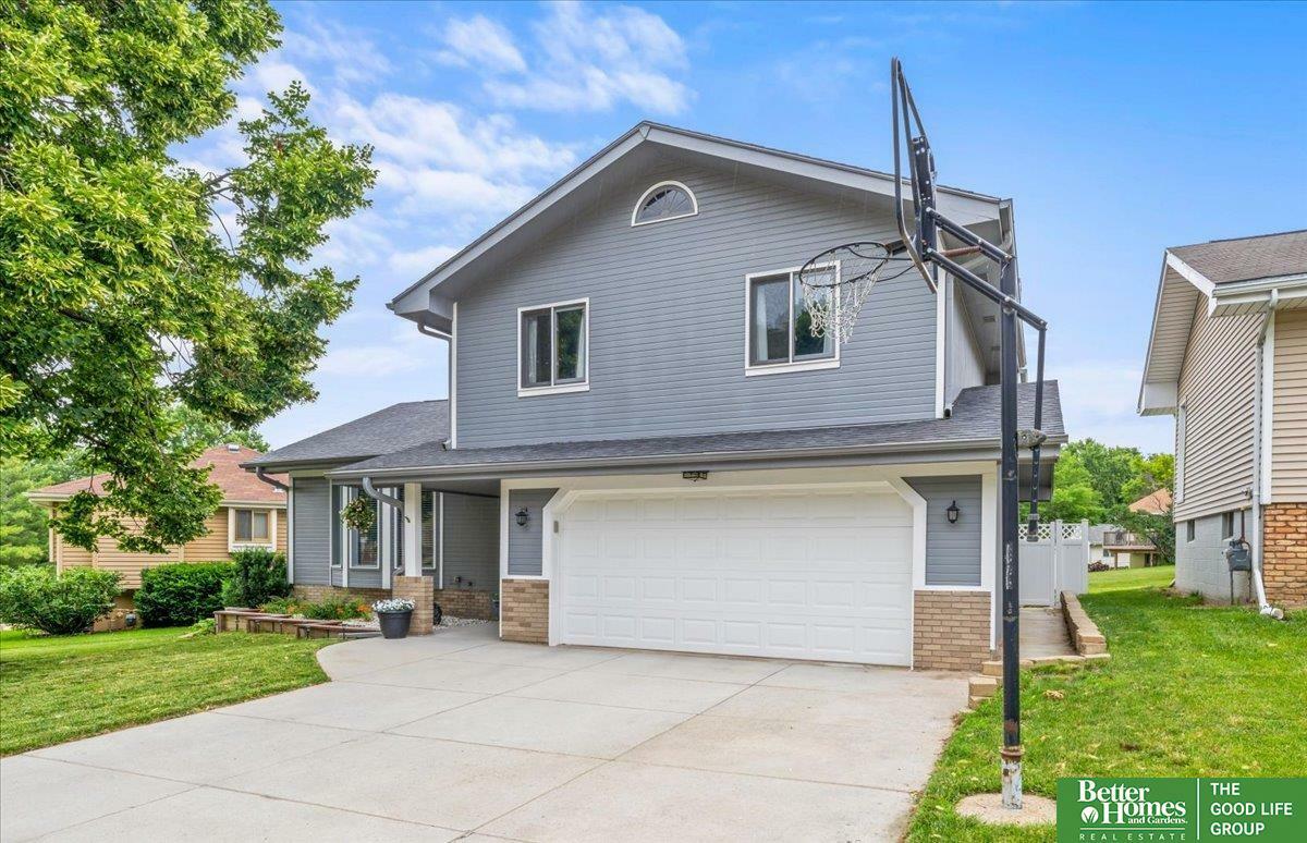 Property Photo: 8725 Monroe Street NE 68127