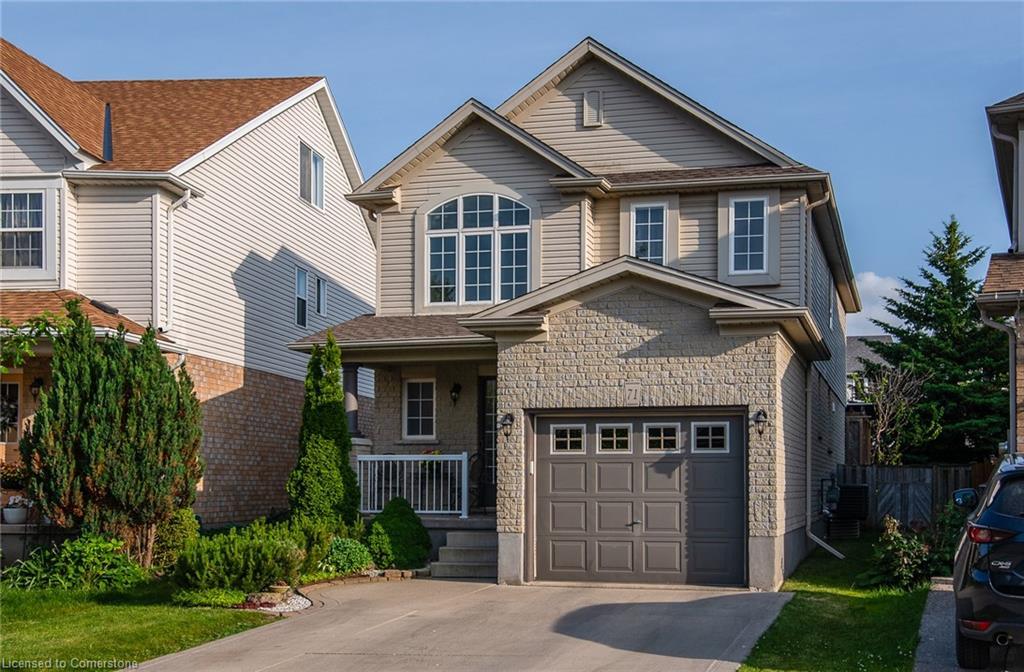 Photo de la propriété:  71 Dubrick Crescent  ON N2E 4A7 