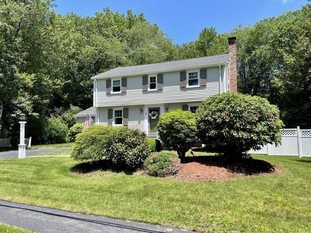 Property Photo:  4 Hickory Lane  MA 01864 