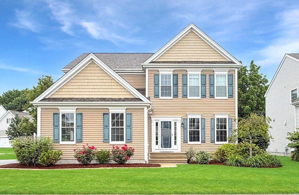 Property Photo:  12 Grandview Dr 12  MA 01748 