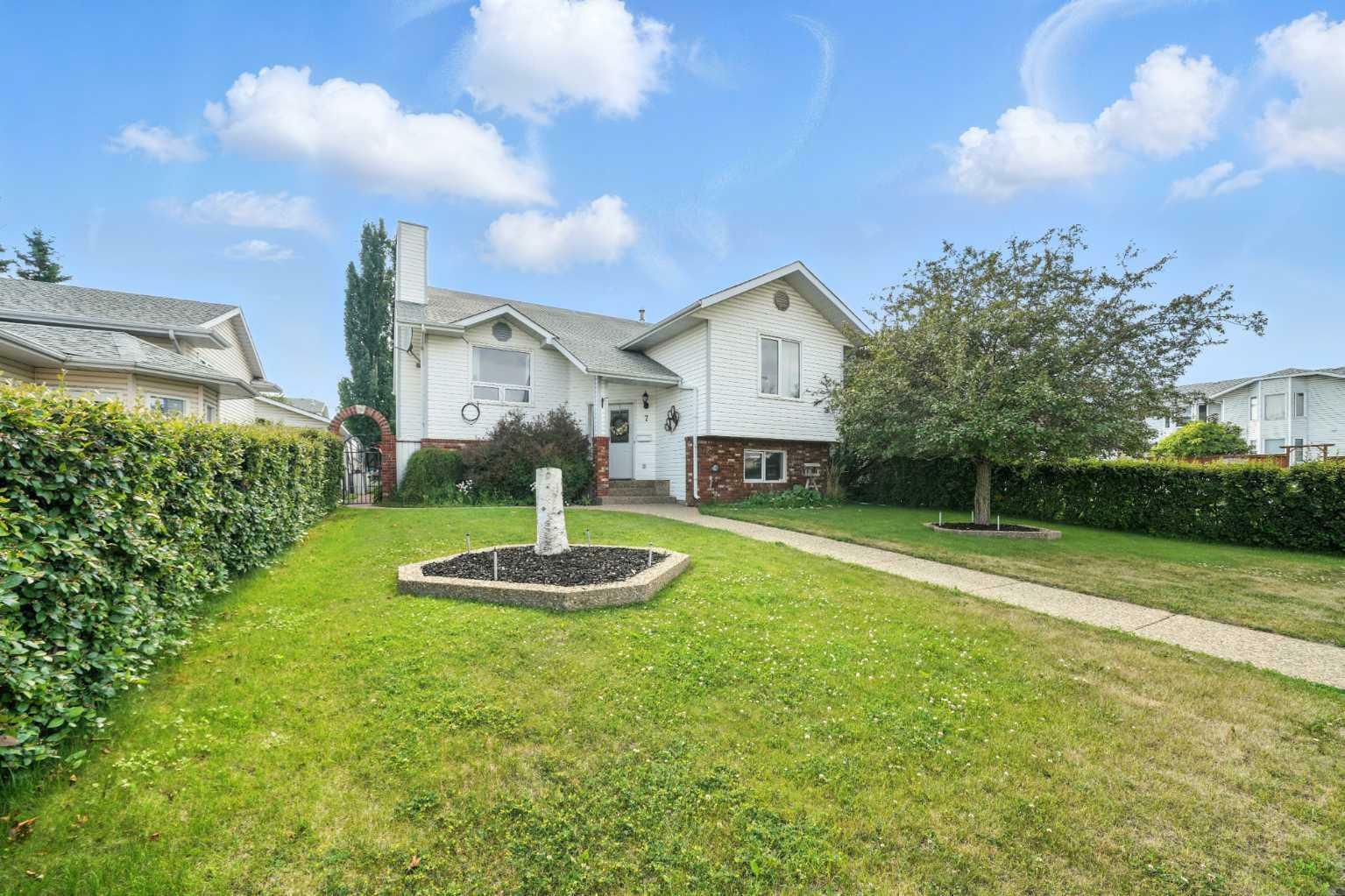 7 Kemp Avenue  Red Deer AB T4P 3M3 photo