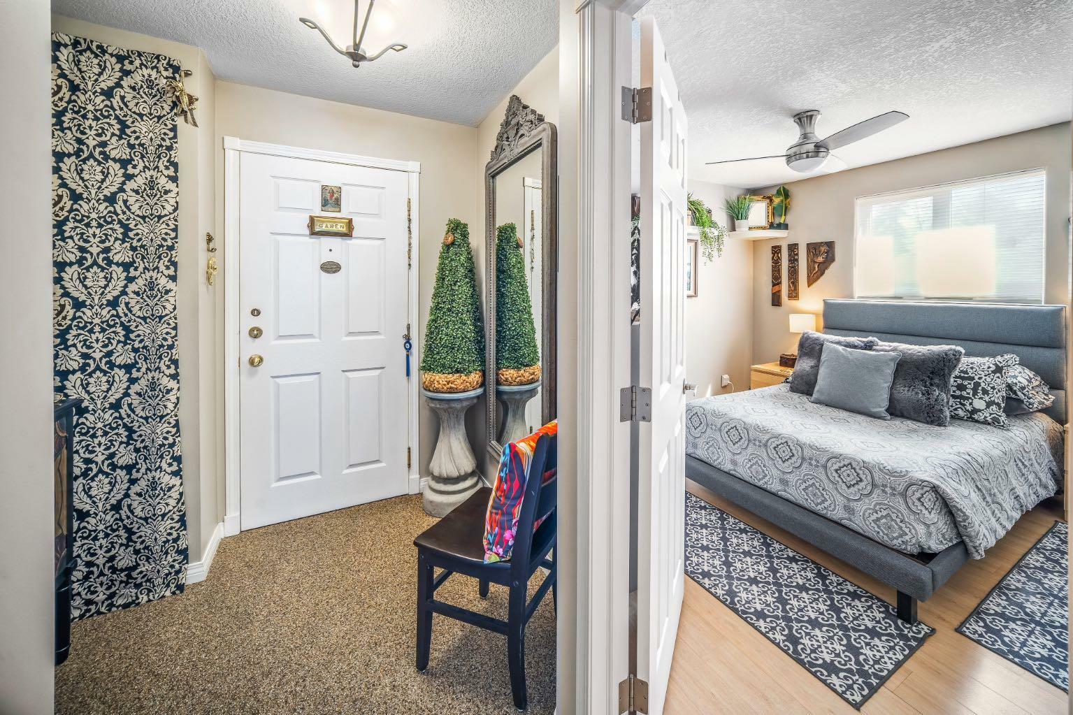 Property Photo:  705 56 Avenue SW 203  AB T2V 0G9 