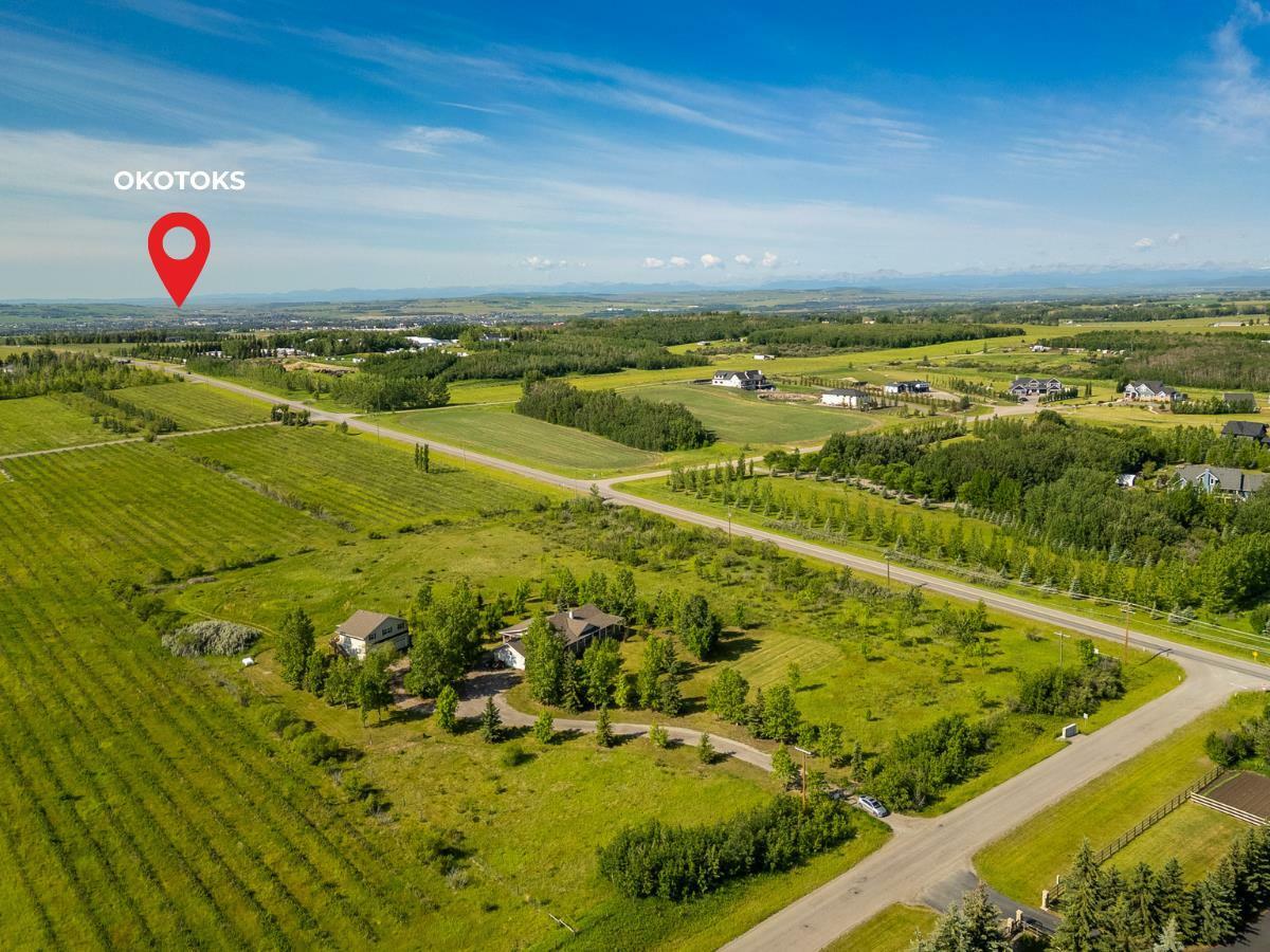 Property Photo: 32019 314 Avenue E AB T1S 3S4