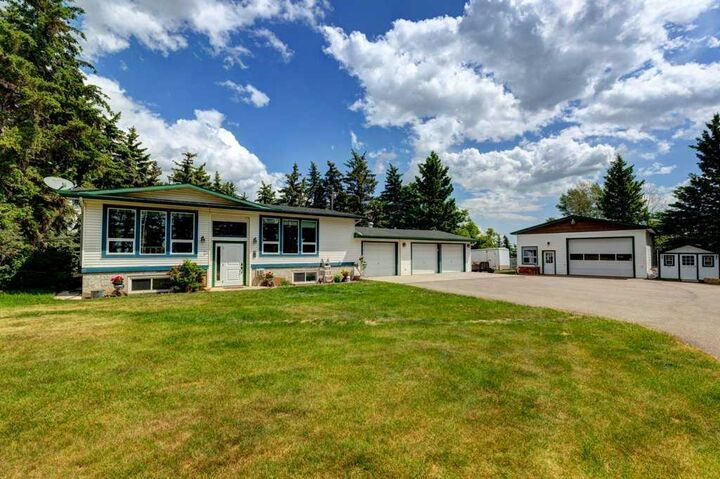 Property Photo: 2193 434 Avenue E AB T1S 1A1