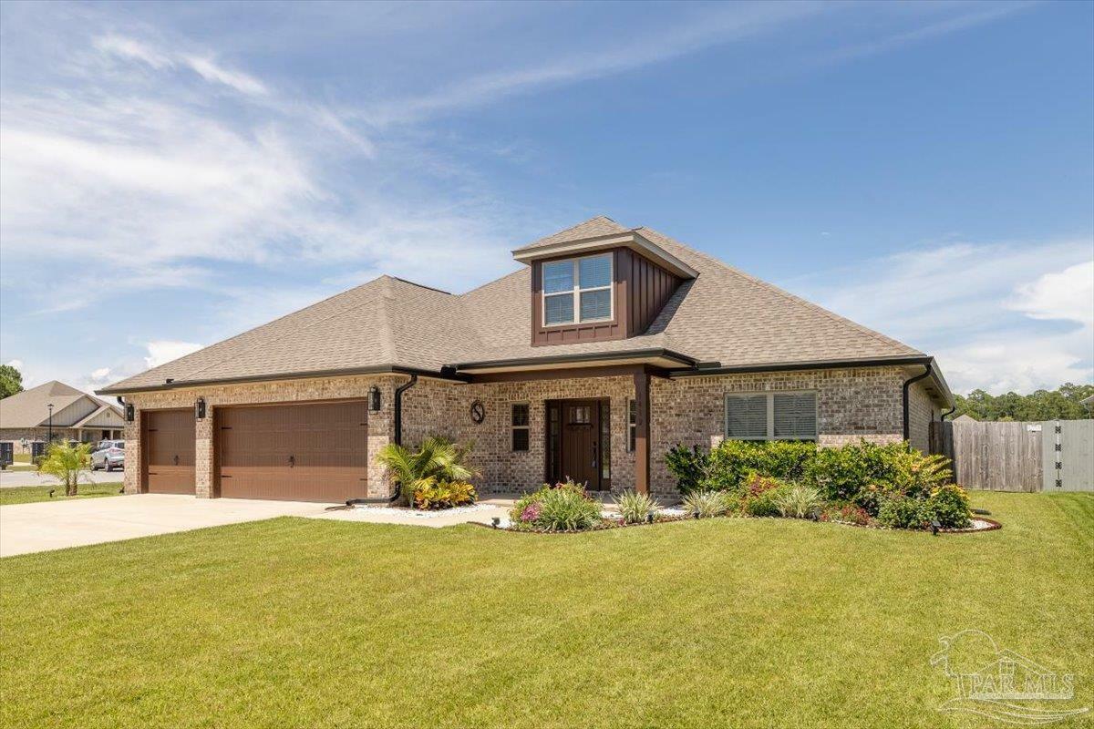 Property Photo: 1412 Areca Palm Dr FL 32563