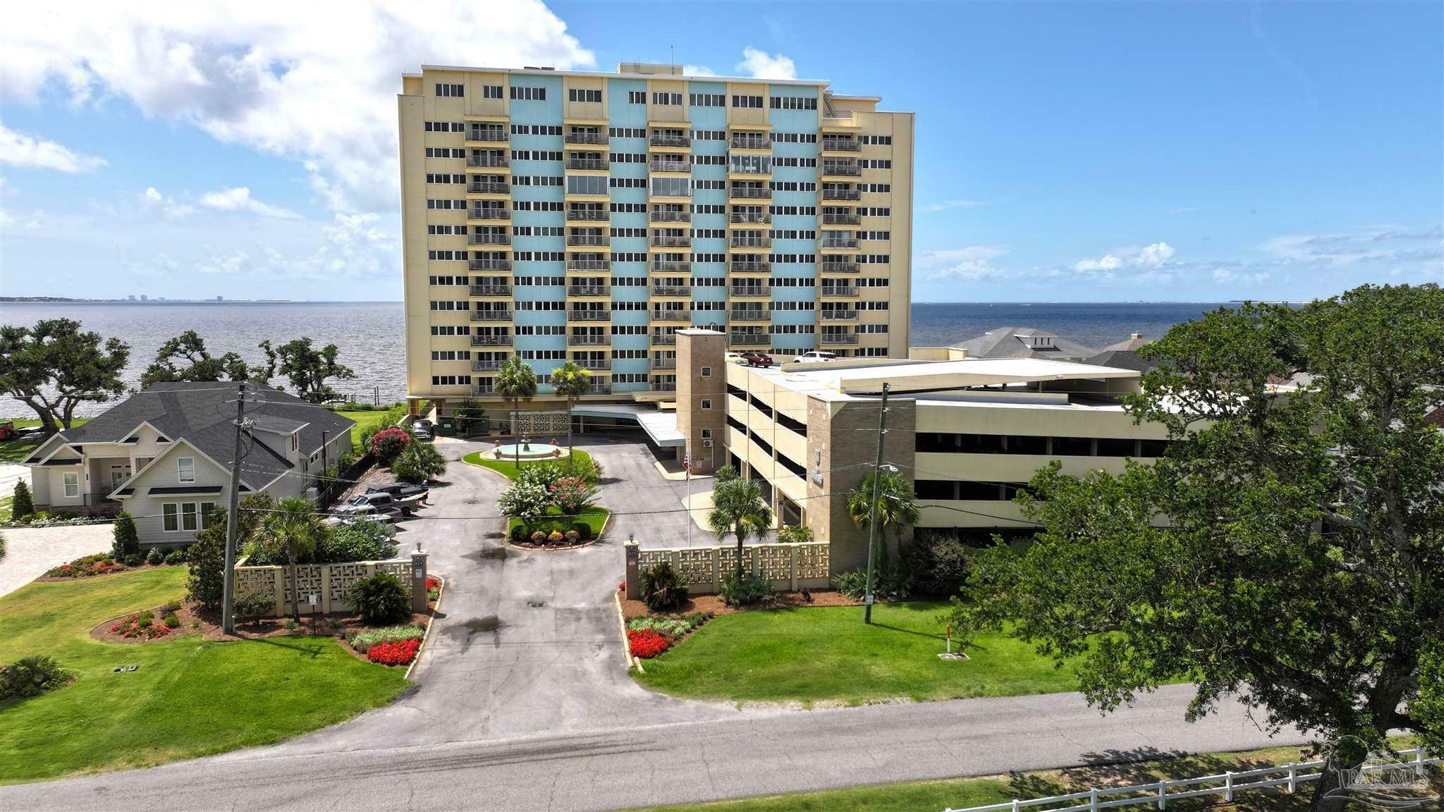 Property Photo: 825 Bayshore Dr 407 FL 32507