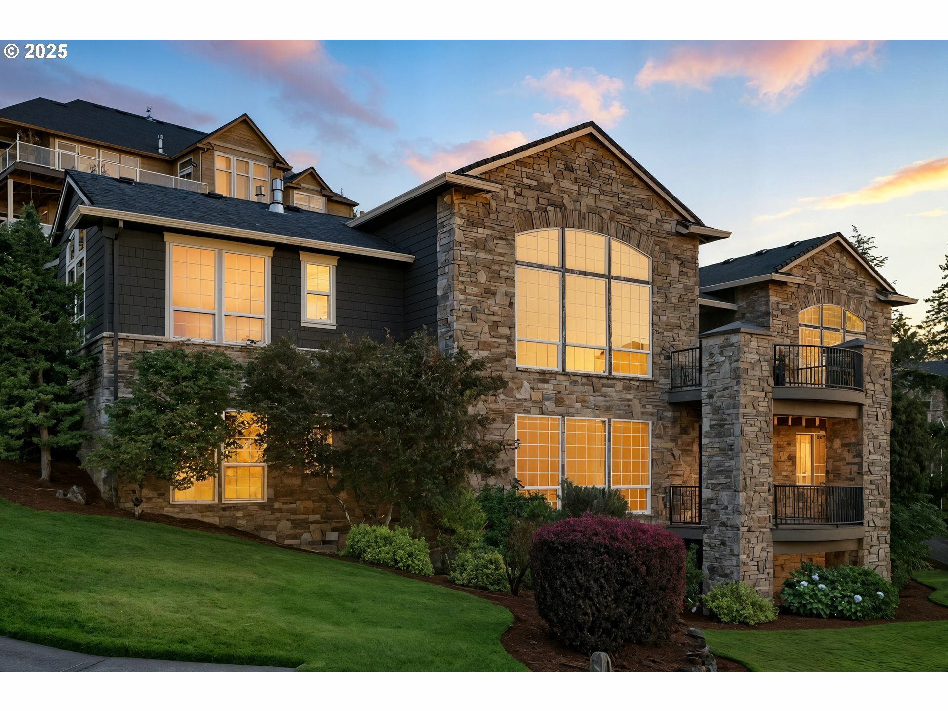 Property Photo: 8547 SE Constance Dr OR 97086