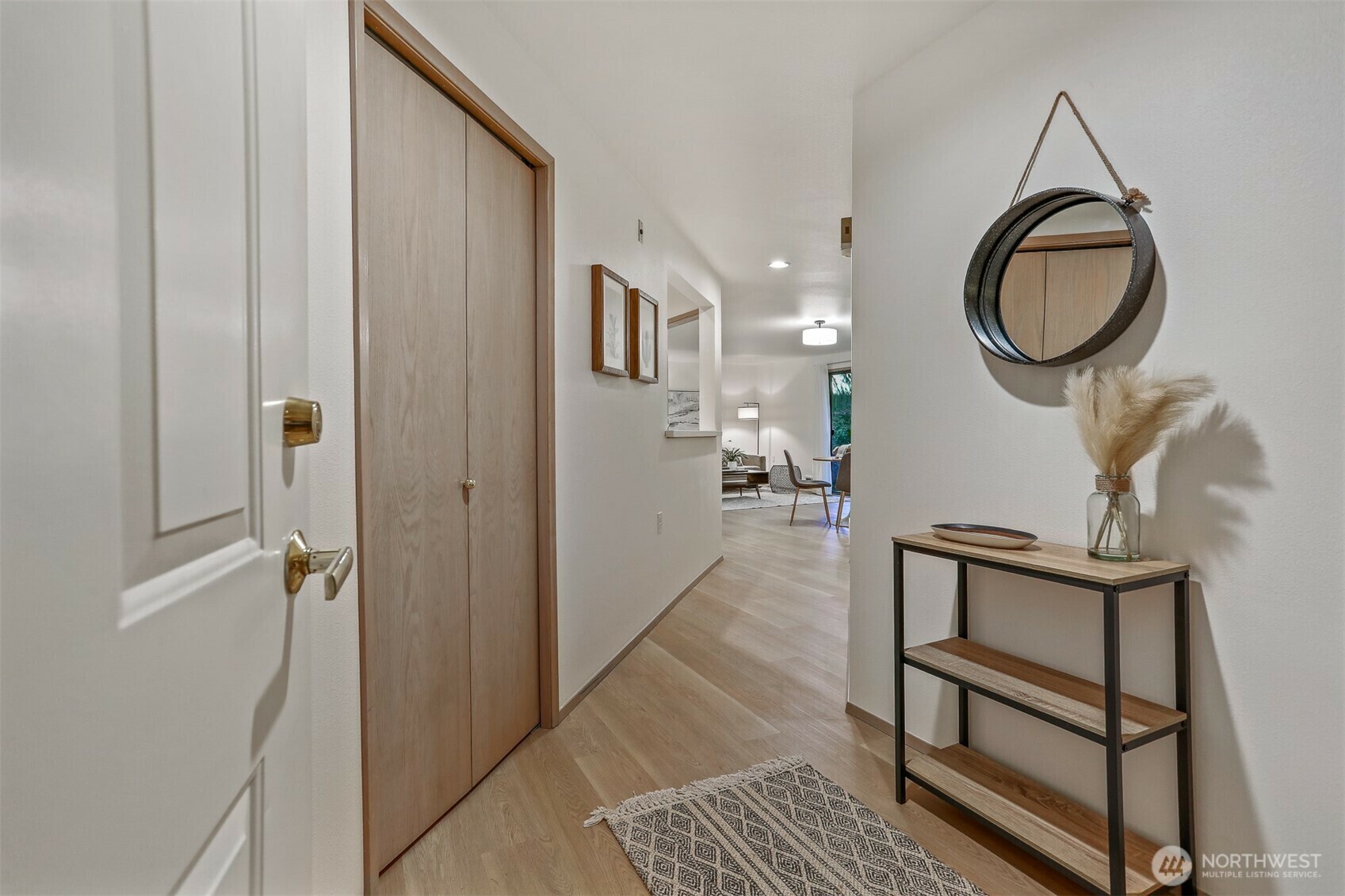 Property Photo:  1100 E Harrison Street 103  WA 98102 
