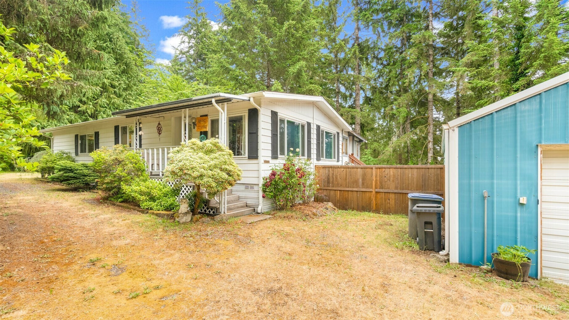 Property Photo: 20 NE Wanda Court WA 98528
