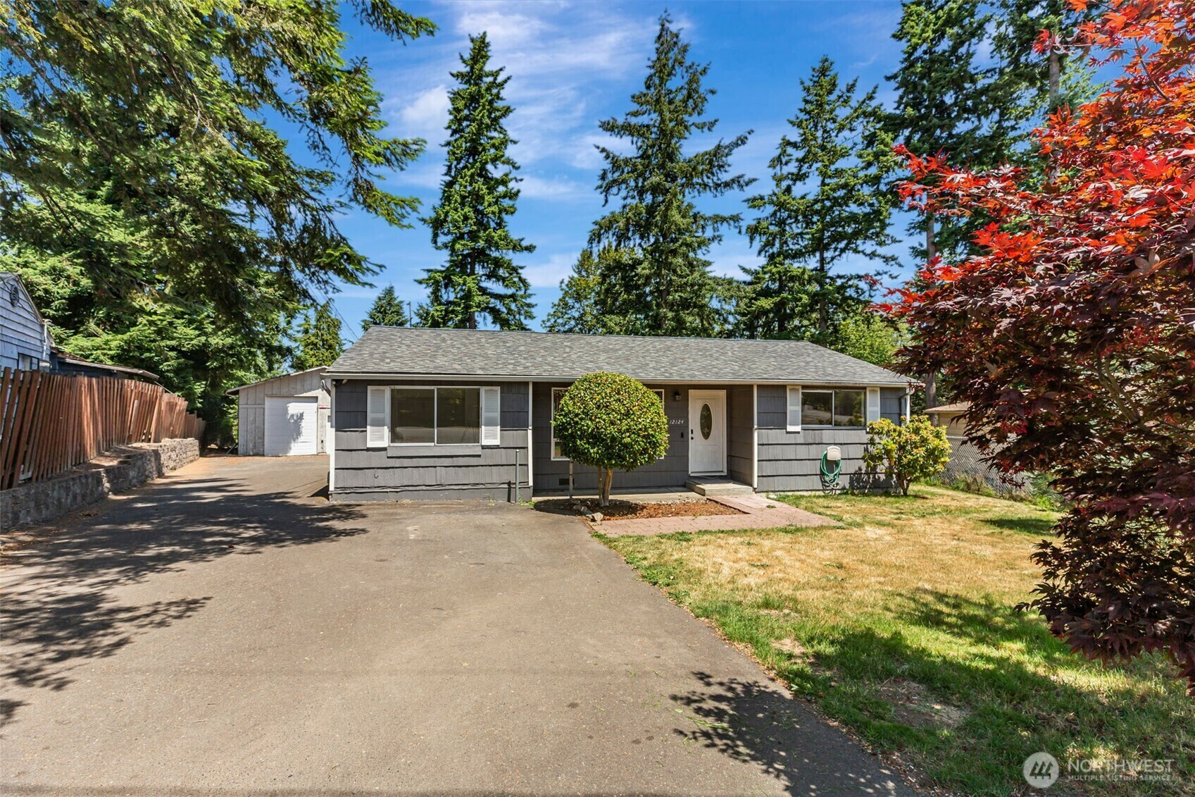 Property Photo:  12124 SE 161st Street  WA 98058 