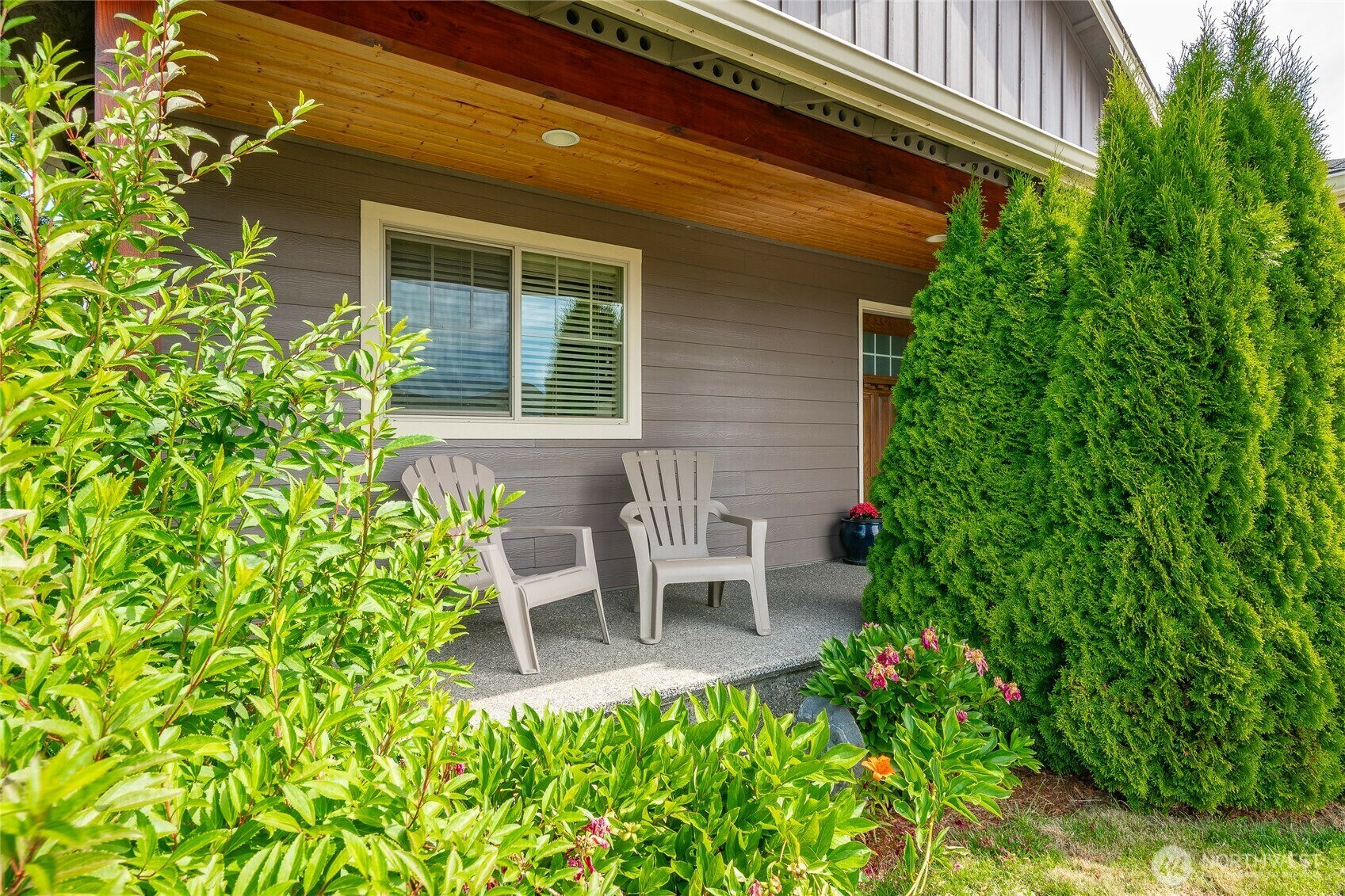 Property Photo: 406 Harrison Lane WA 98276