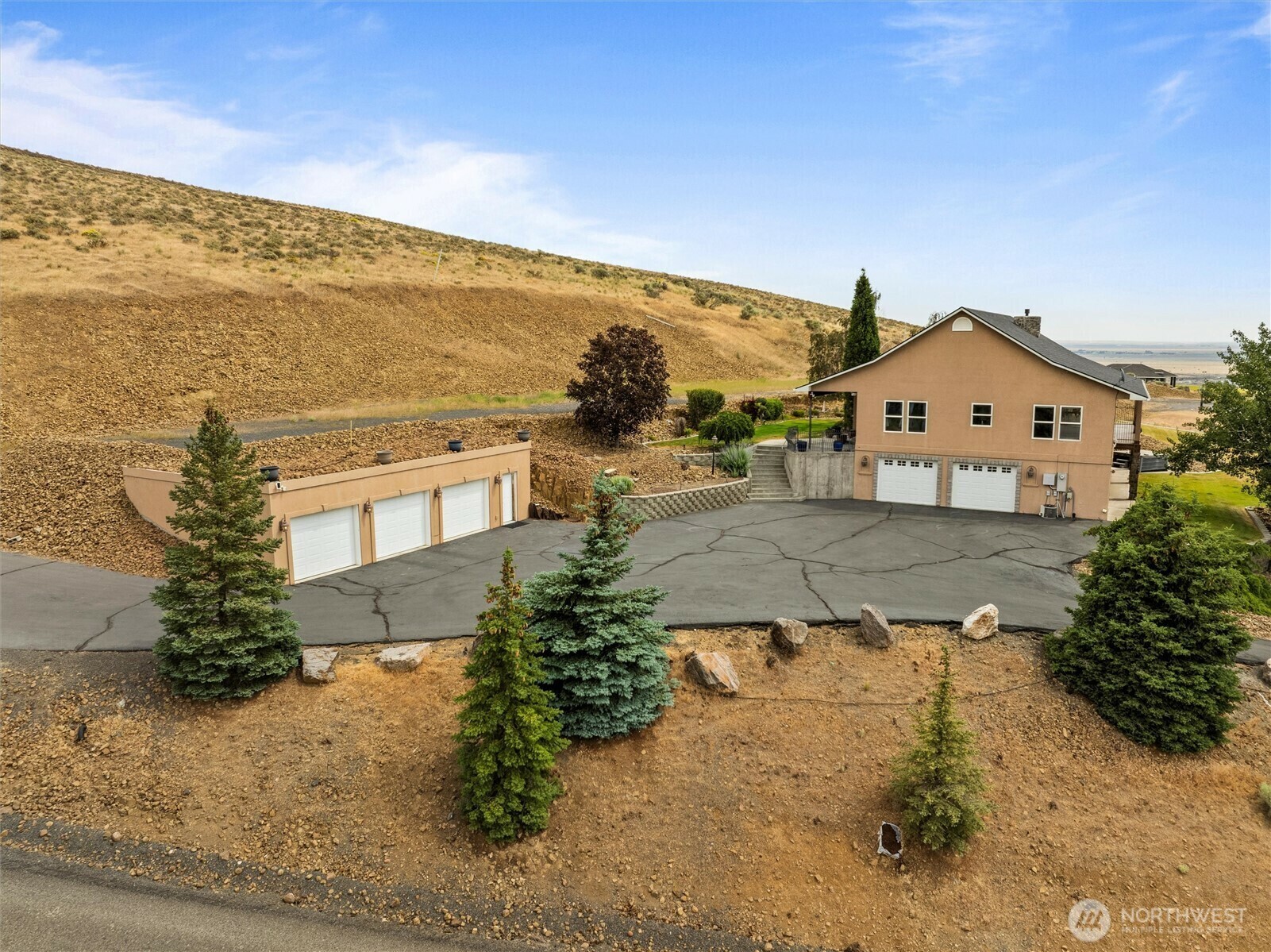 Property Photo:  568  Morning Star Boulevard  WA 98823 